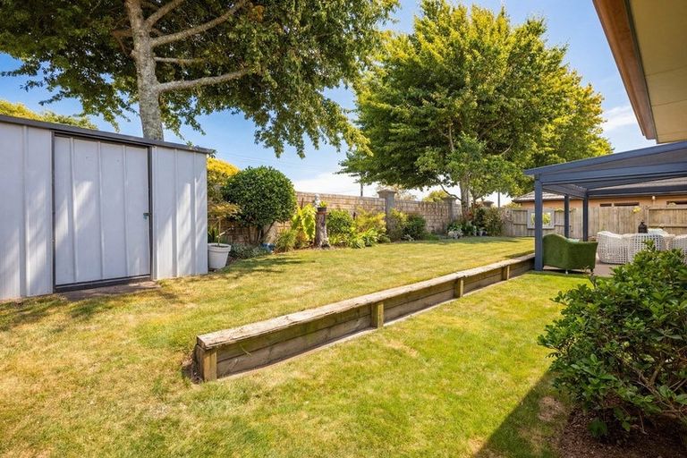 Photo of property in 12 Doneraille Place, Bethlehem, Tauranga, 3110