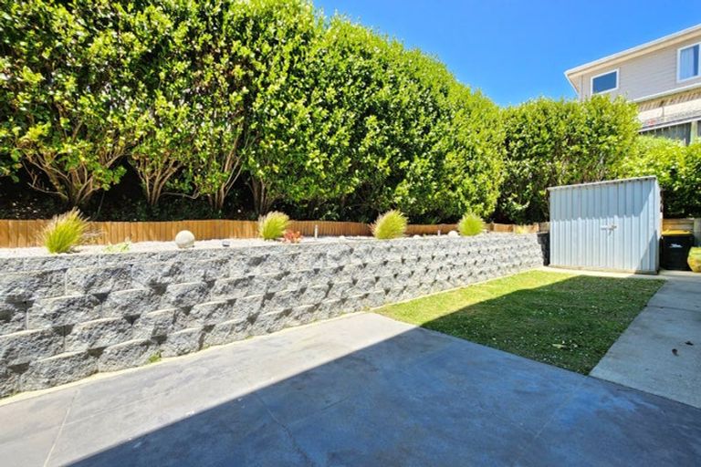 Photo of property in 260 Mark Avenue, Grenada Village, Wellington, 6037