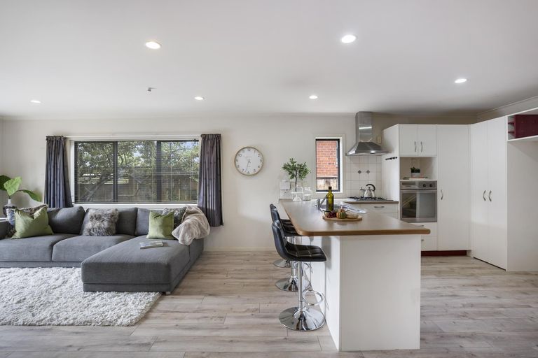 Photo of property in 140 Wellington Street, Howick, Auckland, 2014