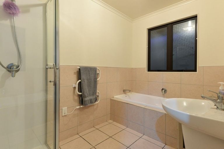 Photo of property in 1 Bayswater Court, Huntington, Hamilton, 3210