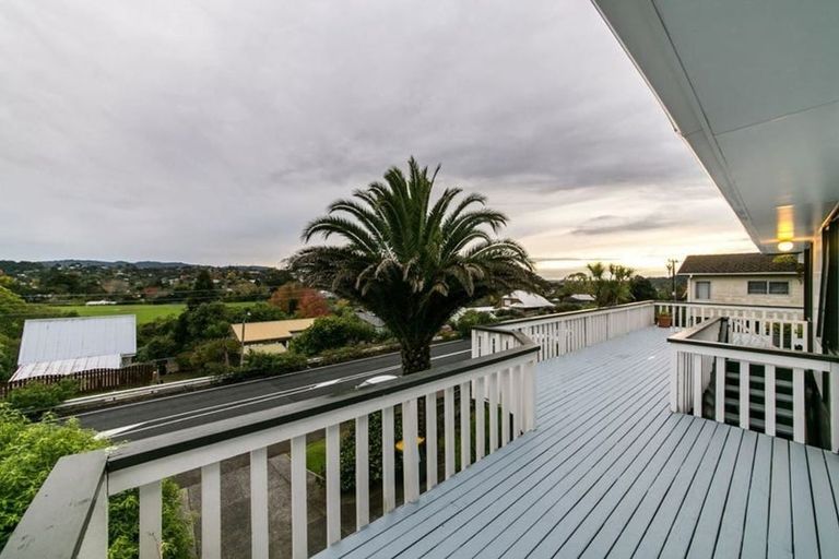 Photo of property in 2/84a Captain Scott Road, Glen Eden, Auckland, 0602