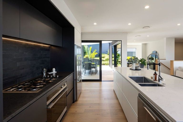 Photo of property in 13 Evergreen Rise, Grandview Heights, Hamilton, 3200