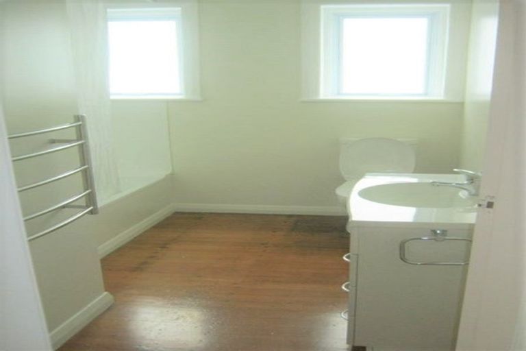 Photo of property in 1b Bould Street, Johnsonville, Wellington, 6037