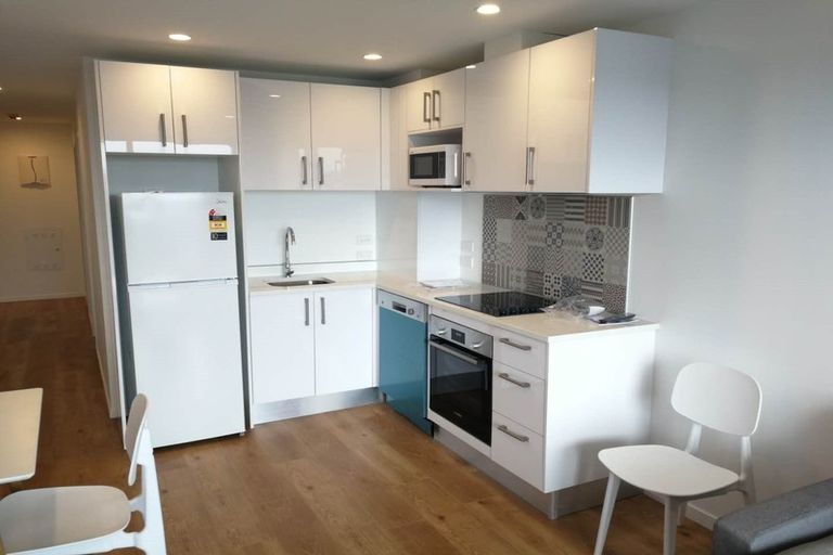 Photo of property in 305 Sandringham Road, Sandringham, Auckland, 1025