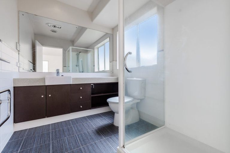 Photo of property in 22 Terrasini Drive, Flat Bush, Auckland, 2019