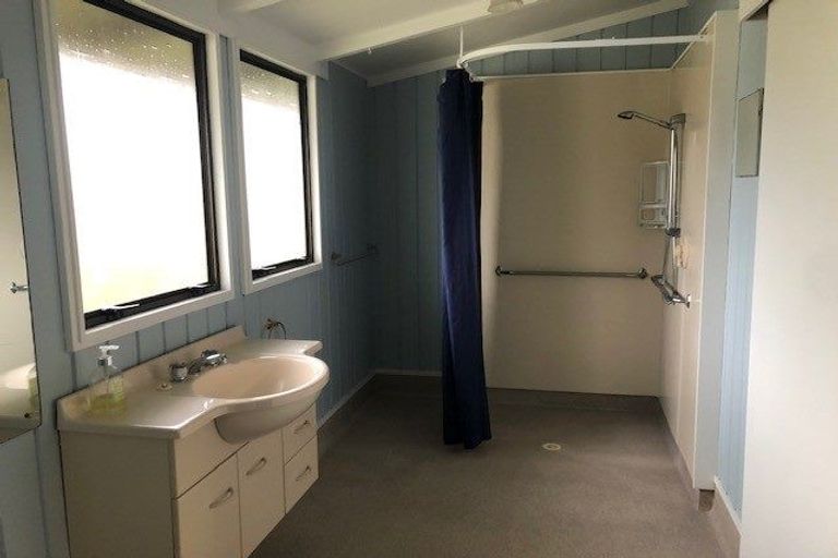 Photo of property in 32a Victoria Street, Carterton, 5713