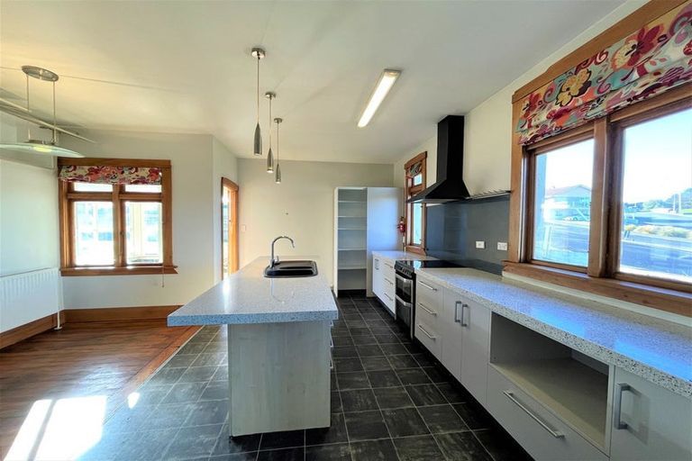 Photo of property in 1 Cromer Street, Balclutha, 9230