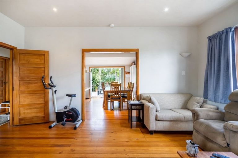 Photo of property in 15 Egremont Street, Belmont, Auckland, 0622