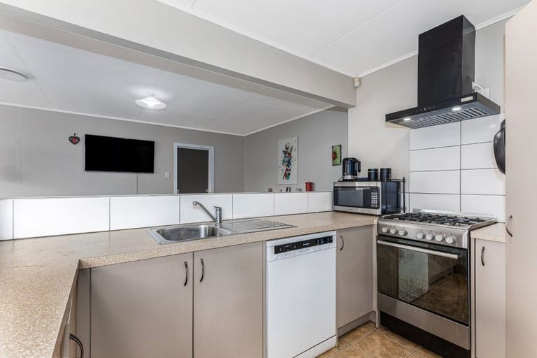 Photo of property in 42 Wood Street, Wainuiomata, Lower Hutt, 5014