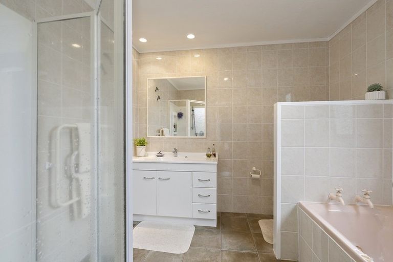 Photo of property in 8 Sunshine Avenue, Paraparaumu, 5032