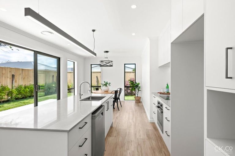 Photo of property in 54a Brentwood Street, Trentham, Upper Hutt, 5018