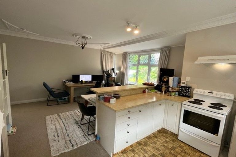 Photo of property in 56 Delhi Crescent, Khandallah, Wellington, 6035