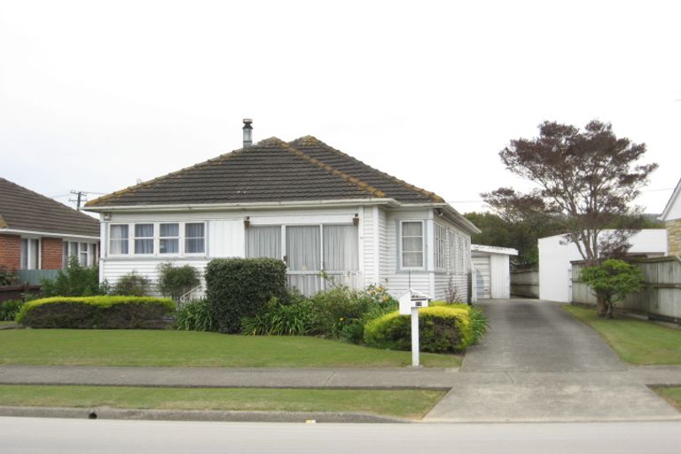 Photo of property in 73 Hewer Crescent, Naenae, Lower Hutt, 5011