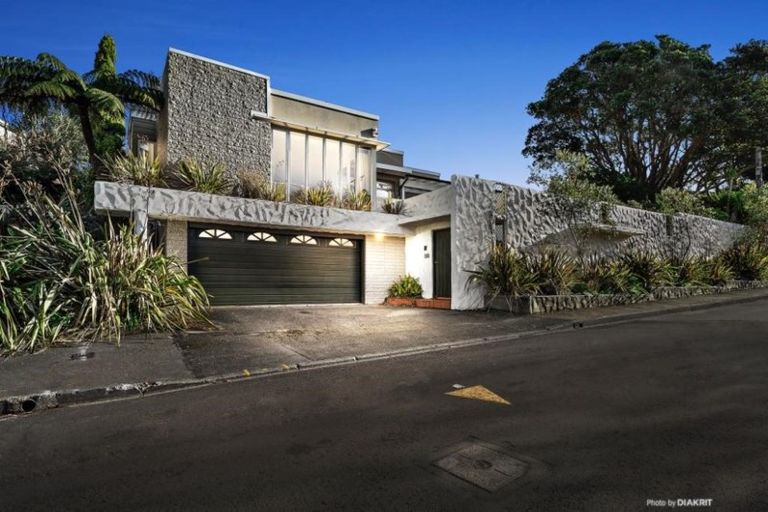 Photo of property in 3 Homewood Avenue, Karori, Wellington, 6012