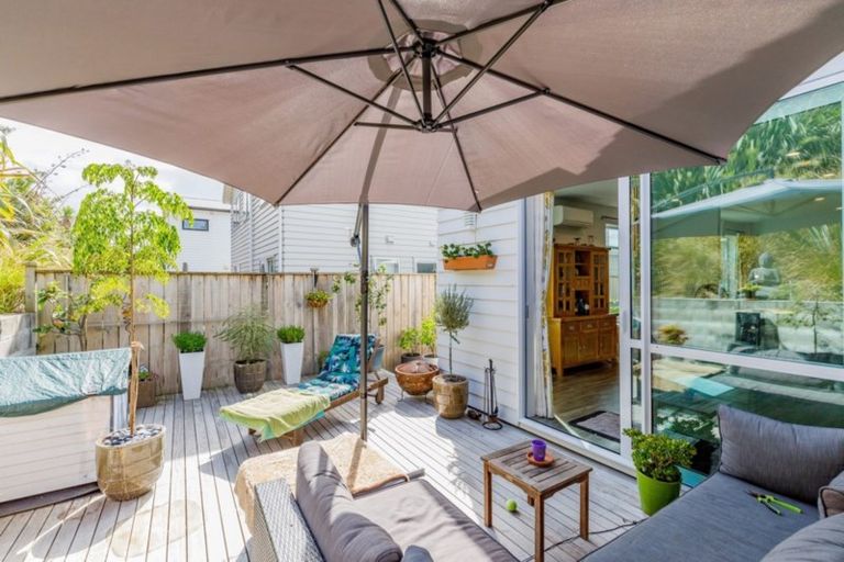 Photo of property in 41 Remuremu Street, Long Bay, Auckland, 0630