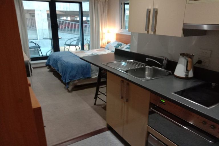 Photo of property in Dual Apartments, 108/142 Vivian Street, Te Aro, Wellington, 6011
