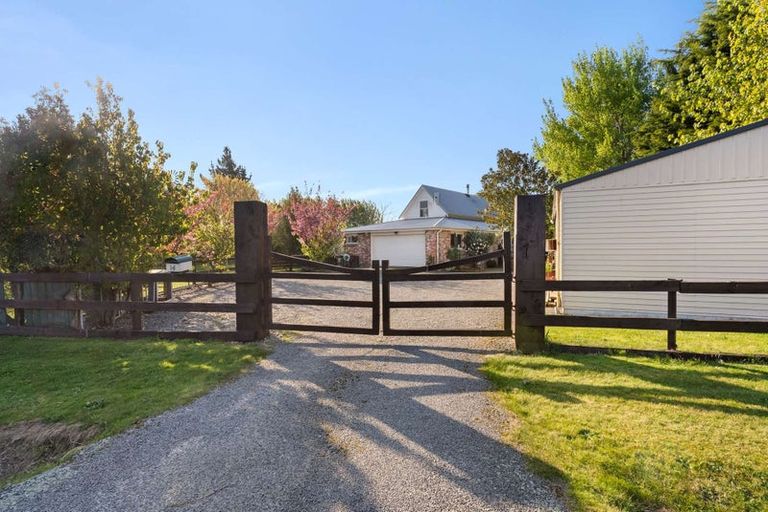 Photo of property in 14 Allin Drive, Waikuku Beach, 7402