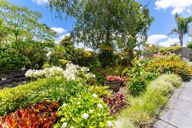 Photo of property in 30 Gerontius Lane, Snells Beach, 0920