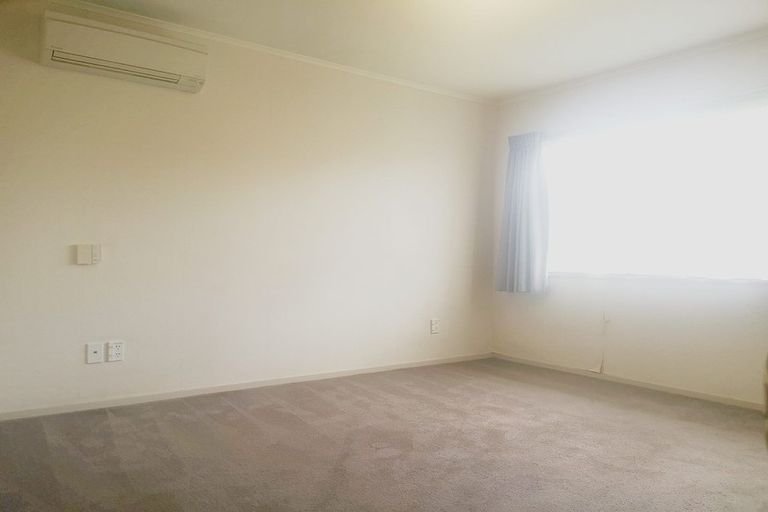 Photo of property in 24 Travers Place, Northpark, Auckland, 2013