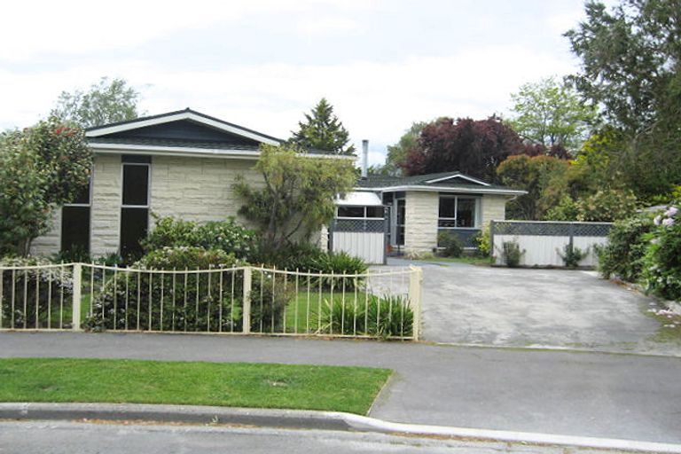 Photo of property in 20 Mendip Place, Casebrook, Christchurch, 8051