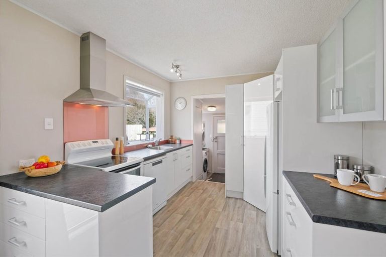 Photo of property in 1/18 Toru Street, Te Atatu Peninsula, Auckland, 0610