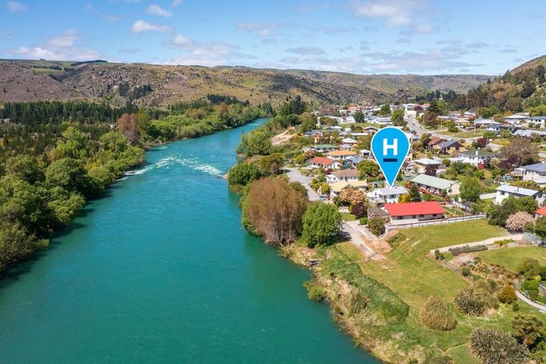 Photo of property in 41 Cheviot Street, Roxburgh, 9500