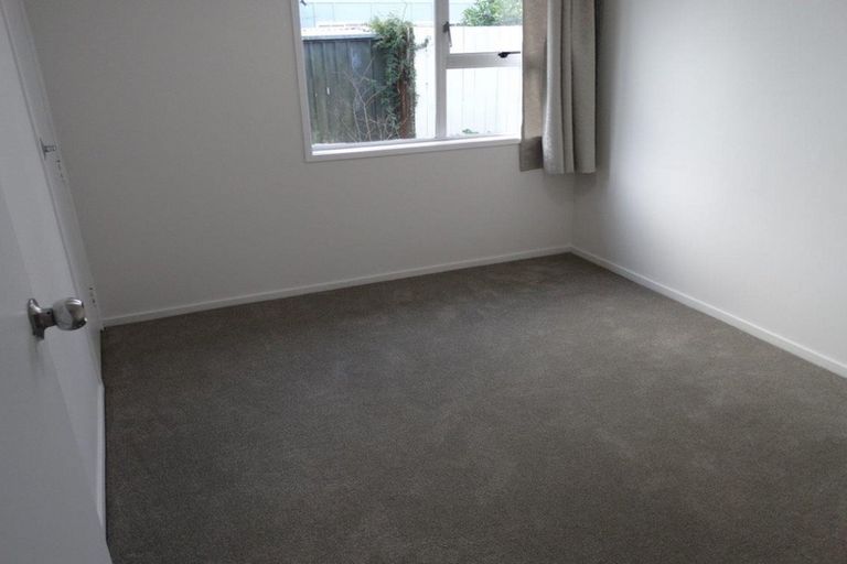 Photo of property in 31 Universal Drive, Henderson, Auckland, 0610