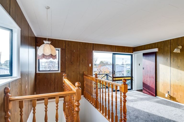 Photo of property in 13 Spriggs Crescent, Greenmeadows, Napier, 4112