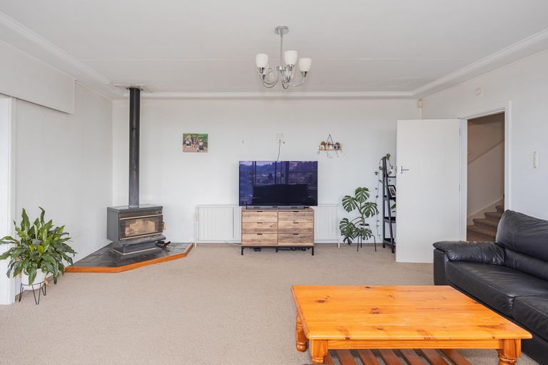 Photo of property in 28 Don Street, Oamaru North, Oamaru, 9400