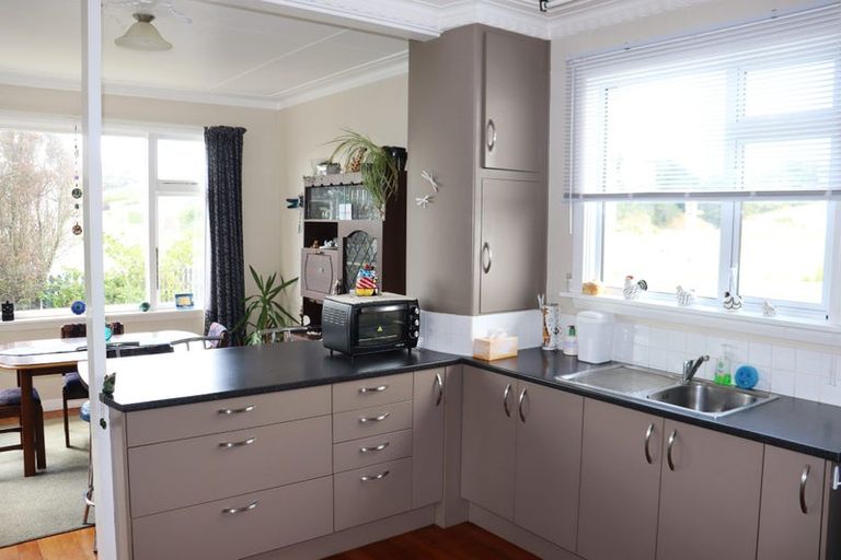 Photo of property in 74 Tyne Street, South Hill, Oamaru, 9400