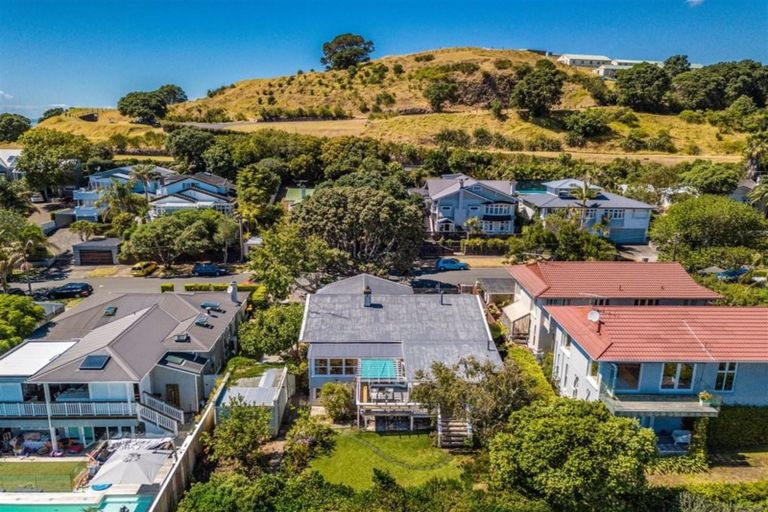 Photo of property in 9 Macky Avenue, Devonport, Auckland, 0624