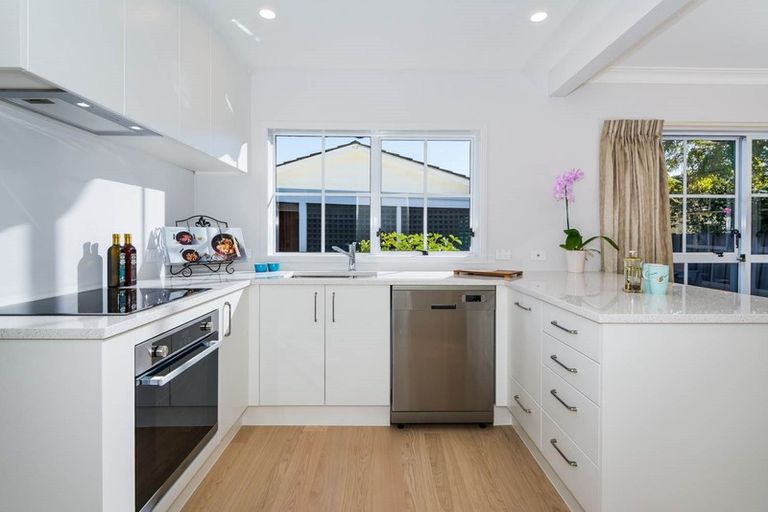 Photo of property in 2/6 Jutland Road, Hauraki, Auckland, 0622