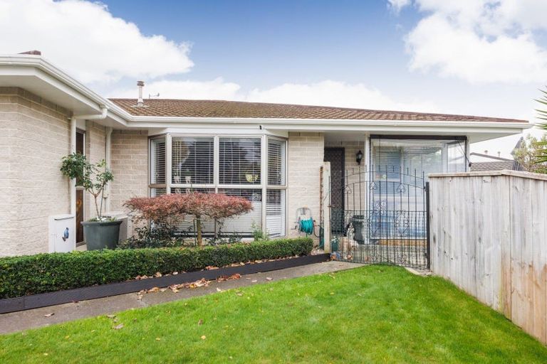 Photo of property in 49b Carter Crescent, Awapuni, Palmerston North, 4412