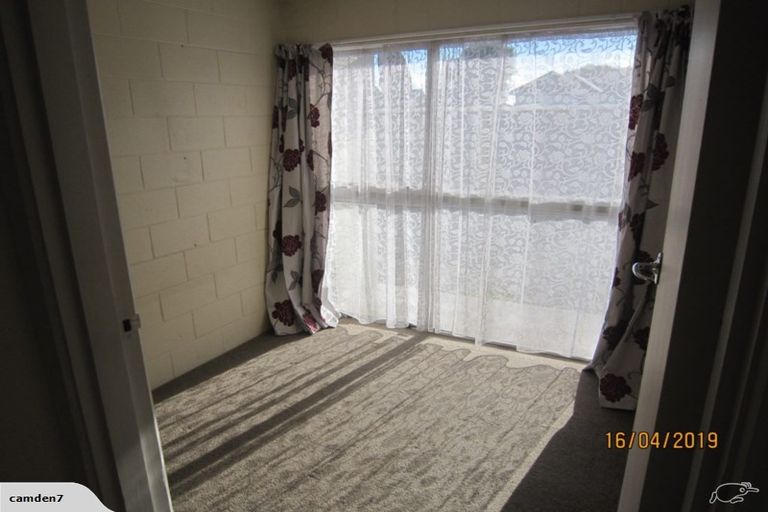 Photo of property in 1/112a Olliviers Road, Phillipstown, Christchurch, 8011
