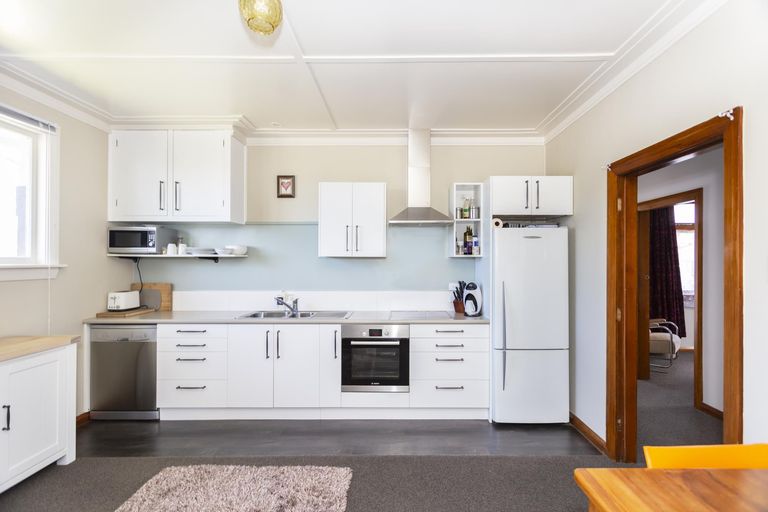 Photo of property in 11 Stirling Street, Kakanui, Oamaru, 9495