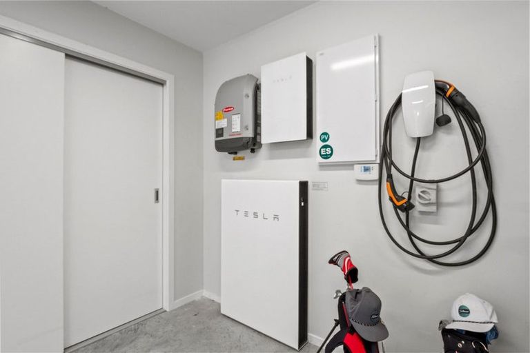 Photo of property in 26 Perendale Road, Jacks Point, 9371