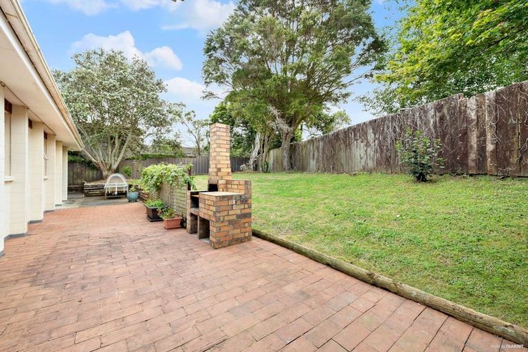 Photo of property in 12a Shetland Street, Glen Eden, Auckland, 0602