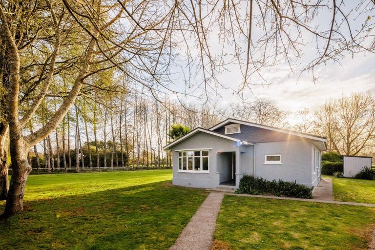 Photo of property in 35 Woodside Road, Matangi, Hamilton, 3284