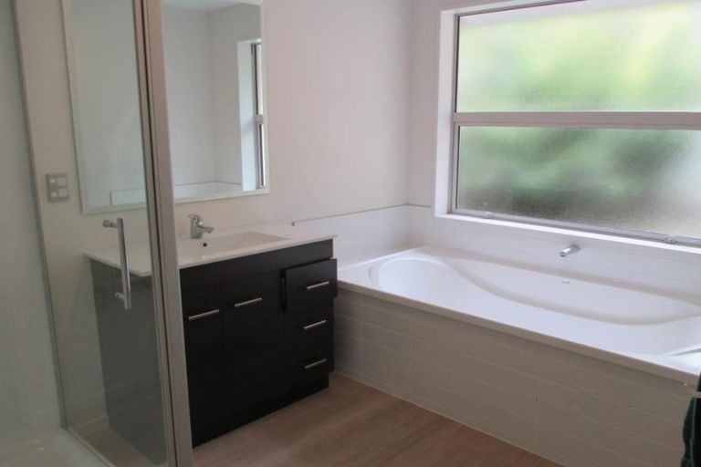 Photo of property in 206 Centaurus Road, Saint Martins, Christchurch, 8022