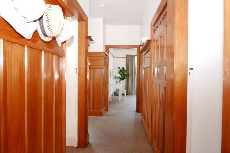 Photo of property in 8 Freyberg Avenue, Riccarton, Christchurch, 8011