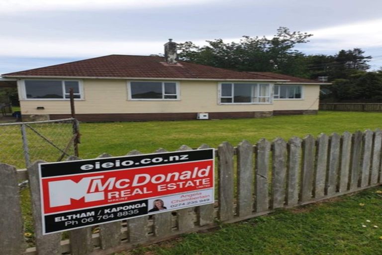 Photo of property in 69 Collingwood Street, Eltham, 4322