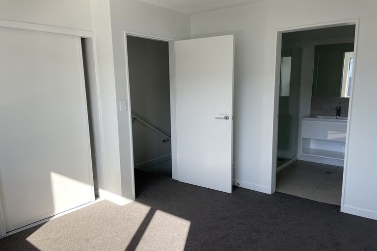 Photo of property in 23 John Street, Stokes Valley, Lower Hutt, 5019