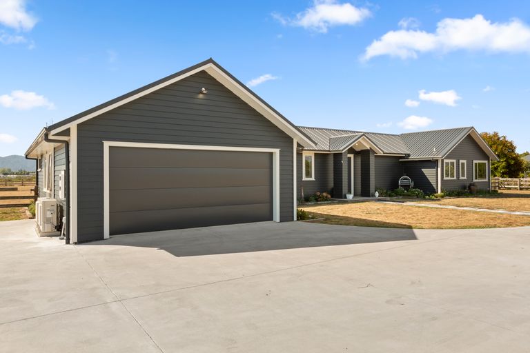 Photo of property in 6 Diane Place, Te Kowhai, Hamilton, 3288