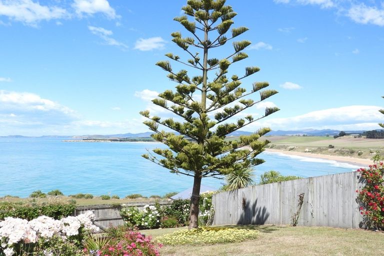 Photo of property in 28 Nasmyth Street, Kakanui, Oamaru, 9495