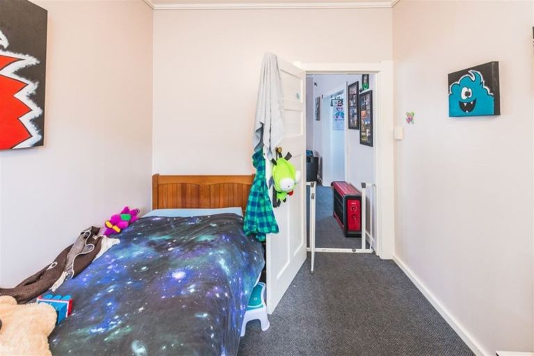 Photo of property in 143 Cornfoot Street, Castlecliff, Whanganui, 4501