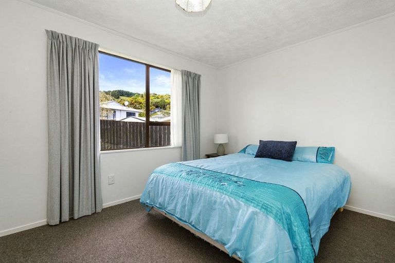 Photo of property in 19 Tobago Crescent, Grenada North, Wellington, 5028