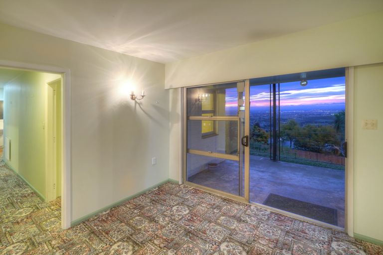 Photo of property in 193 Dyers Pass Road, Cashmere, Christchurch, 8022