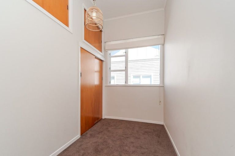 Photo of property in 89 Derwent Street, Island Bay, Wellington, 6023