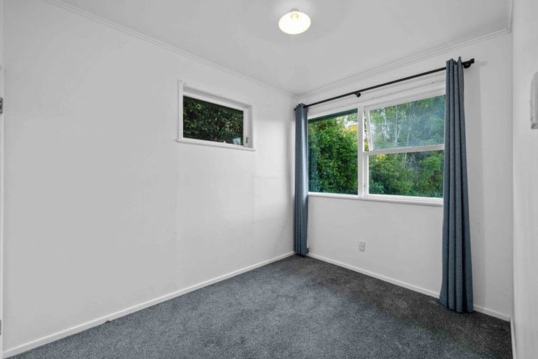 Photo of property in 6 Kirby Street, Glendene, Auckland, 0602