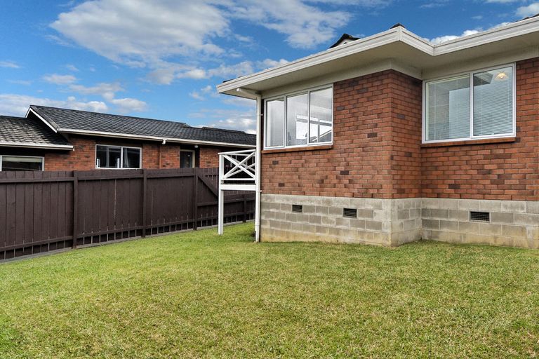 Photo of property in 2/146 Taylor Street, Blockhouse Bay, Auckland, 0600